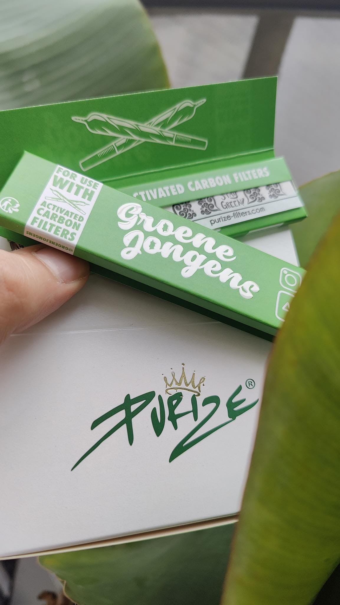 Purize x Groene Jongens Feuilles à Rouler King Size Slim Brown