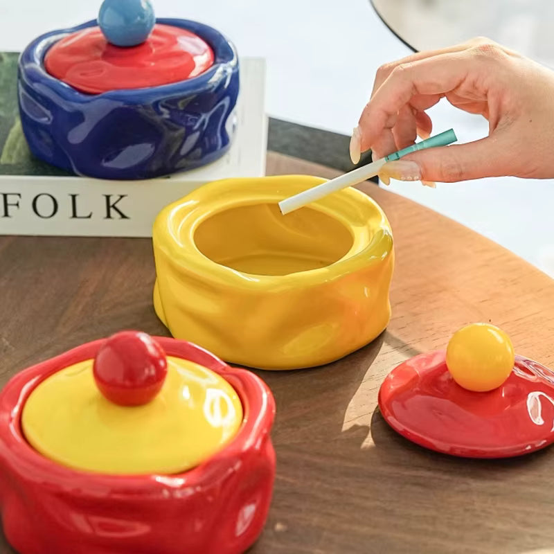 CENDRIER COLORÉ EN CÉRAMIQUE – 11,5 CM