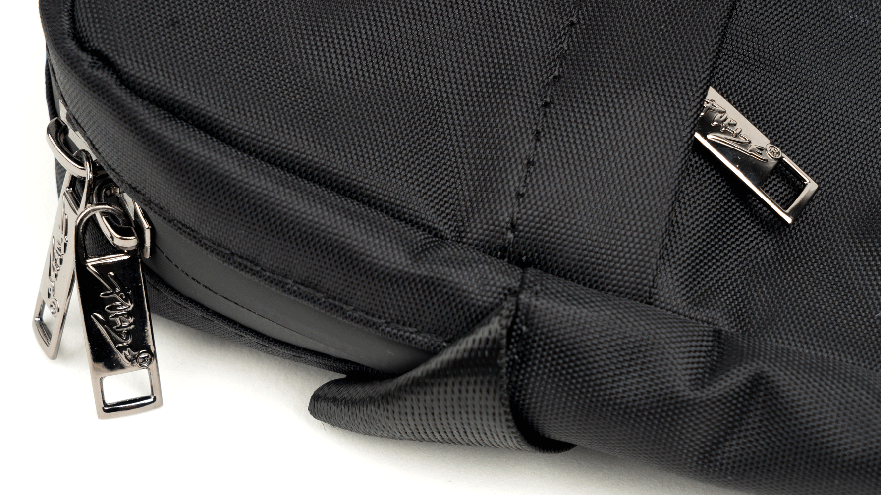 PURIZE Activated carbon Shoulder Bag